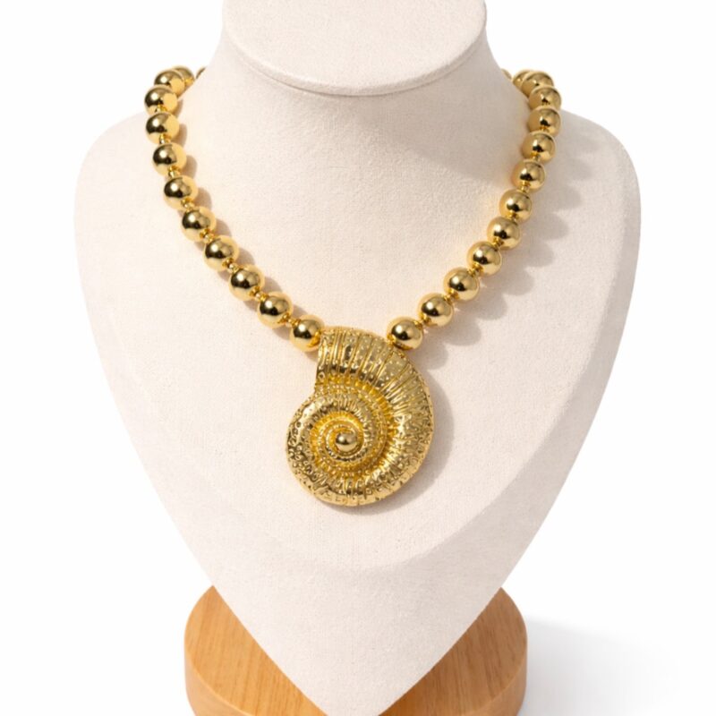 AMALFI Shell Necklace